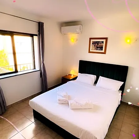 Hostel ,algarve *