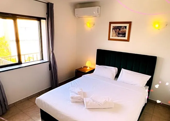 Hostel ,algarve *